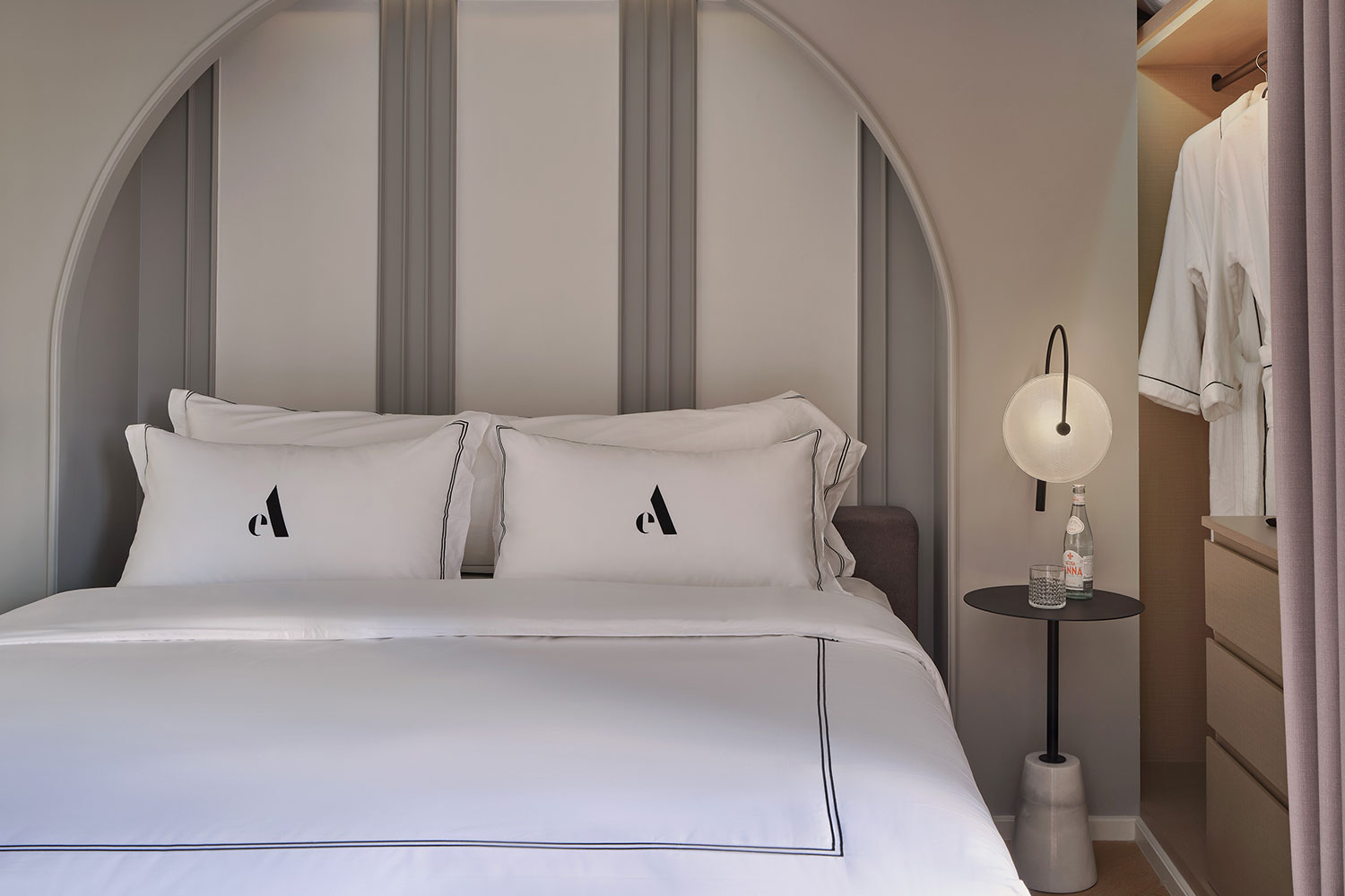 TheAlberti-2BRSuite-002